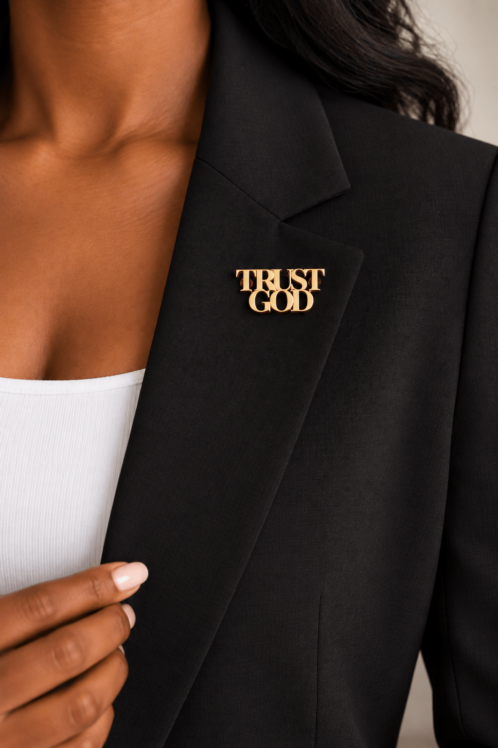 Trust God Small Pin Gold Plated - A Meaningful Mood
