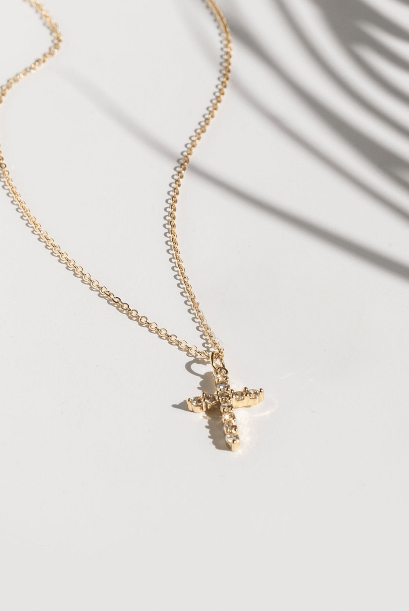 So Chic Luxe Cross Necklace 18k Gold Plated - A Meaningful Mood