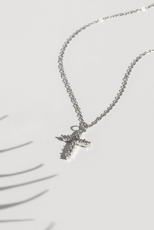 So Chic Luxe Cross Necklace Stainless Steel - A Meaningful Mood