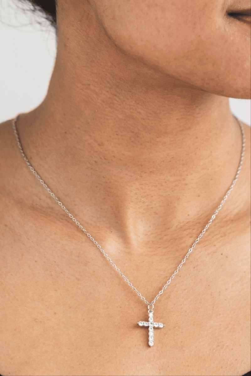 So Chic Luxe Cross Necklace Stainless Steel - A Meaningful Mood